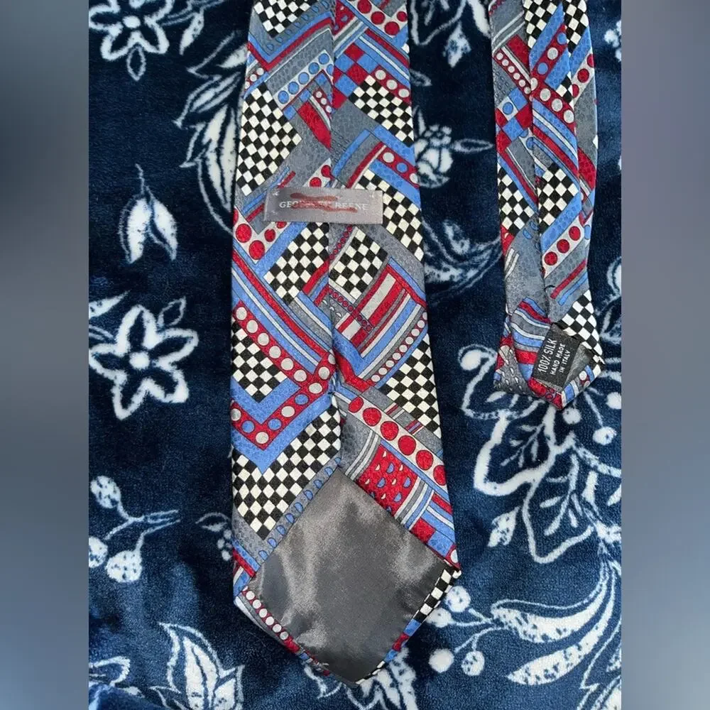 Geoffrey Beene 100% Silk Checkered Necktie